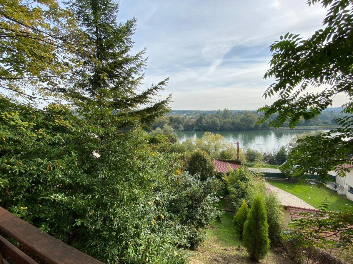 Chalet En Bord De Seine Villa Le Coudray-Montceaux ภายนอก รูปภาพ